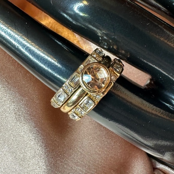 Elegant Artistic Inlaid Crystal Gold Plated Ring with Textured Bands - Picture 2 of 11